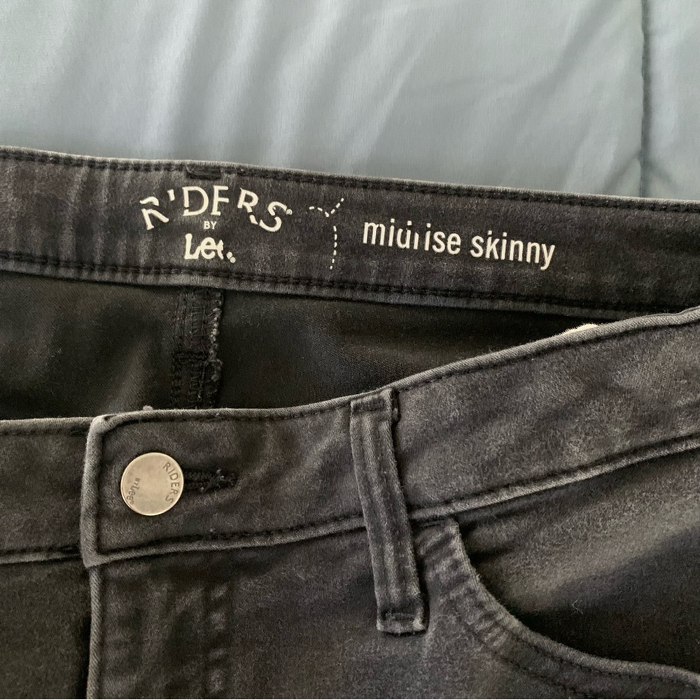 Lee Riders Black Skinny Jeans - Picture 6 of 7